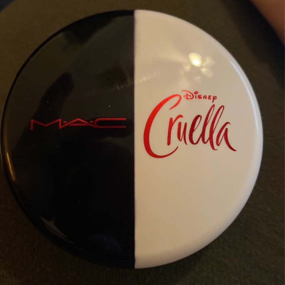 Mac Cosmetics - Picture 6 of 8